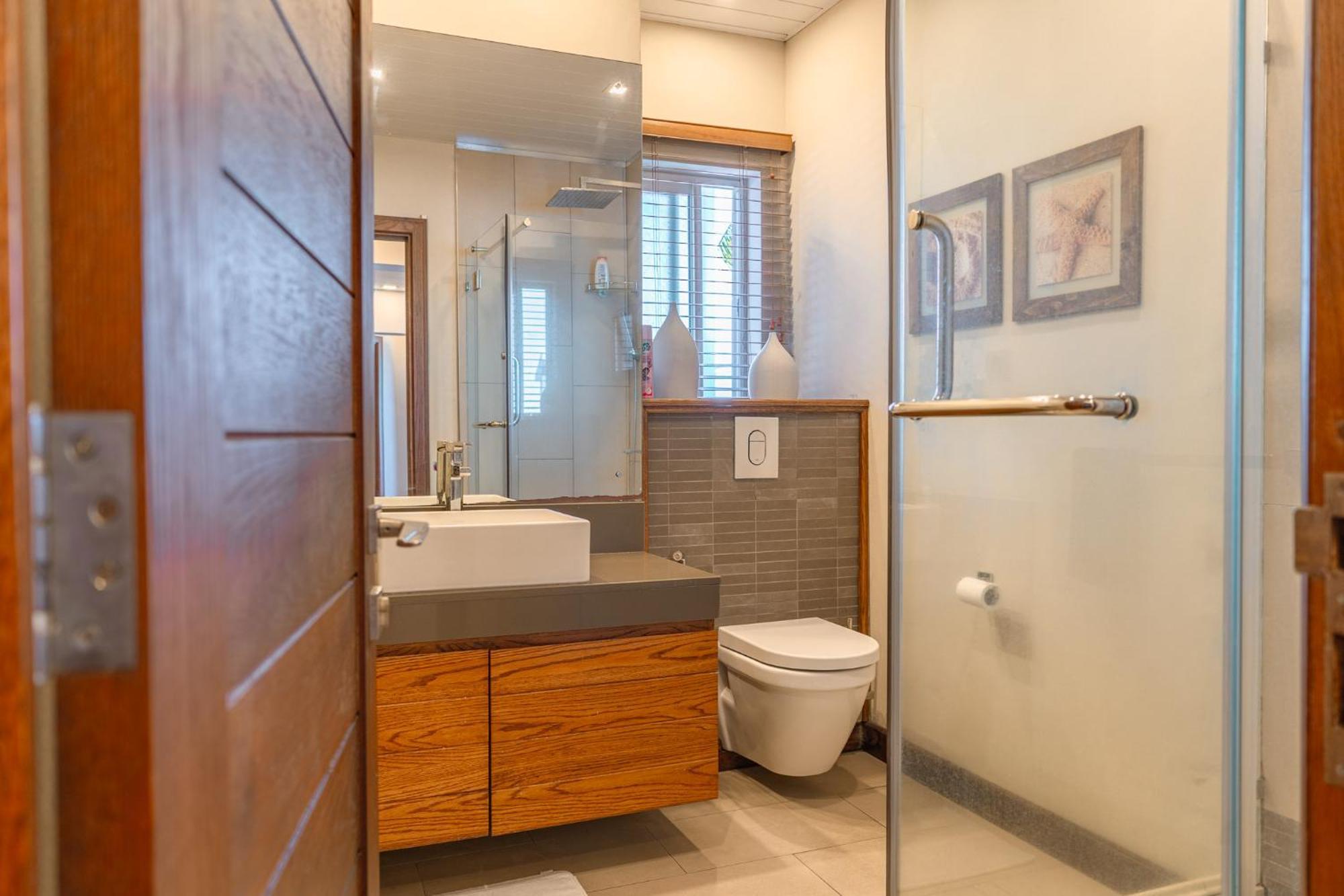 Beachfront Luxurious Stunning Sunset Boulevard Apartment, * Grand Baie